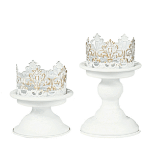 Karūnos formos baltos žvakidės