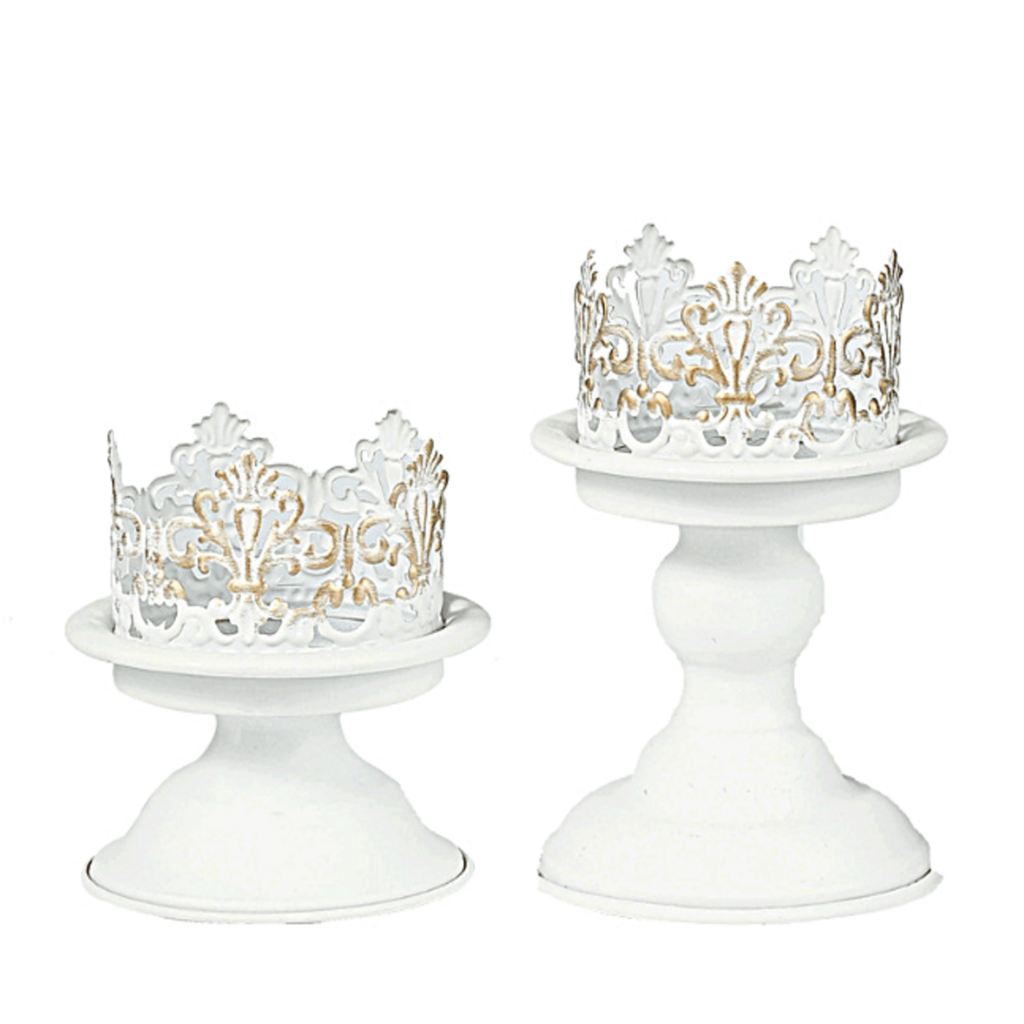 Karūnos formos baltos žvakidės