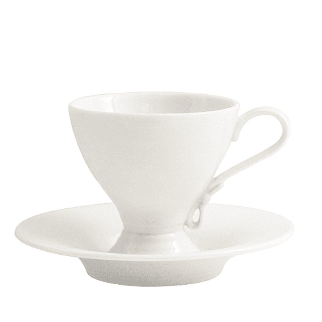 Baltas porceliano puodelis su lėkštute