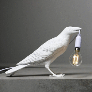 stalo šviestuvas balta varna